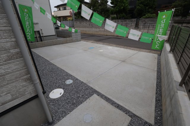 《仲介手数料無料》久喜市野久喜395新築一戸建てリガーレの駐車場