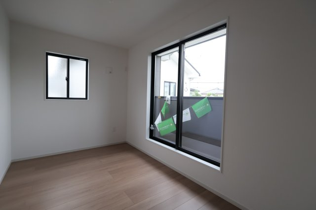 《仲介手数料無料》久喜市野久喜395新築一戸建てリガーレの洋室|2階 6.8帖