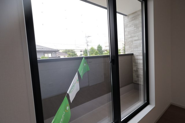 《仲介手数料無料》久喜市野久喜395新築一戸建てリガーレのバルコニー|2階 6.8帖