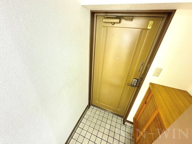 アーバンハイツ石塚の玄関