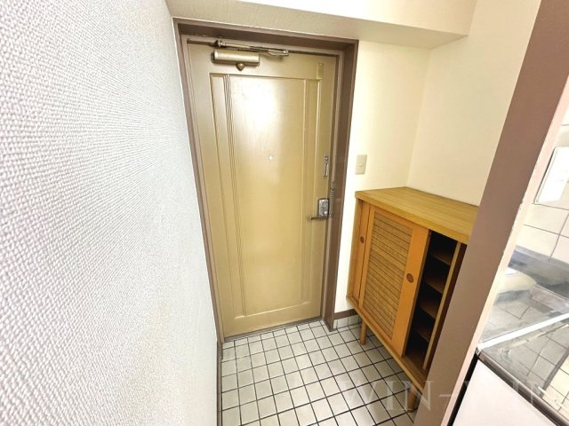 アーバンハイツ石塚の玄関