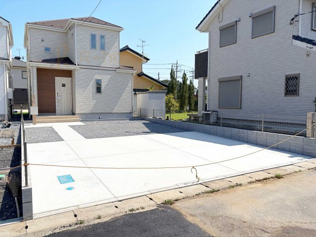 ひたちなか市相金町　新築戸建て　A号棟の駐車場|4台駐車できるカースペース！