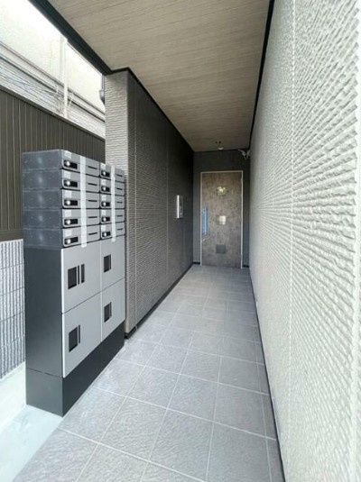 K 1923のエントランス