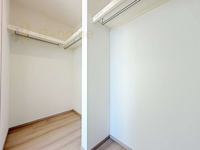 ひたちなか市相金町　新築戸建て　B号棟の収納|人気のウォークインクローゼット！アウター類はもちろん、季節ものや寝具も収納できます！