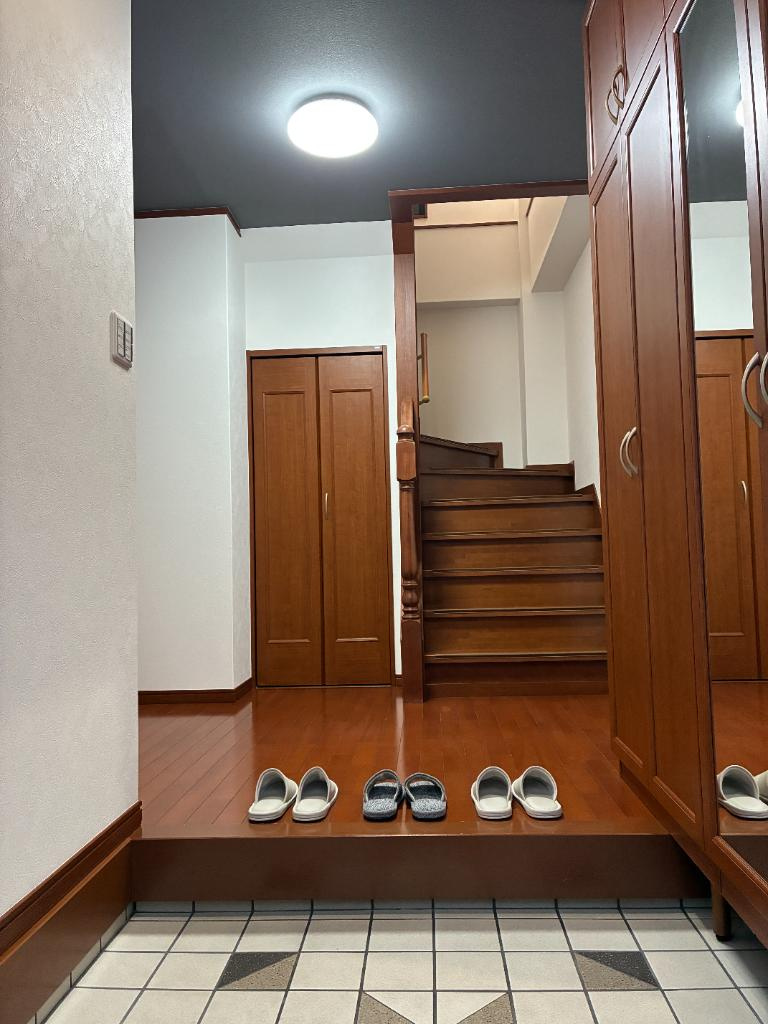 淀川区三津屋北1丁目　中古戸建の玄関|きれいな玄関です