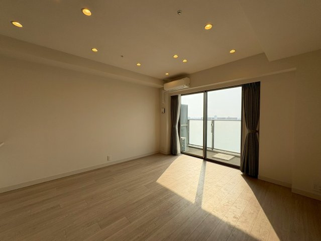 グランドメゾン新梅田タワー THE CLUB RESIDENCEの内装|リビング