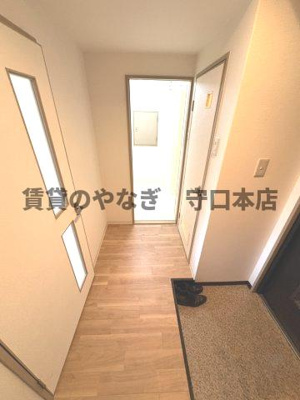 【玄関】 | リビエール日向