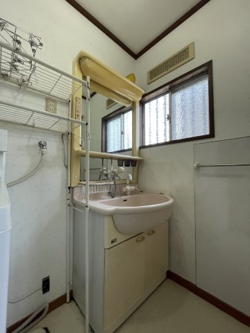 中古戸建・中古住宅　郡山市田村町下行合宮田　高瀬小学校・高瀬中学校の洗面所