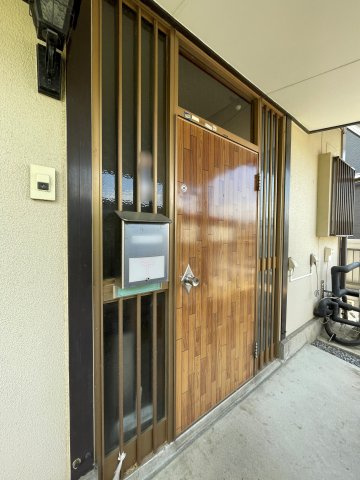 中古戸建・中古住宅　郡山市田村町下行合宮田　高瀬小学校・高瀬中学校の玄関