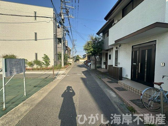 鎌倉市由比ガ浜1丁目　売地　全２区画の前面道路含む現地写真|現地外観