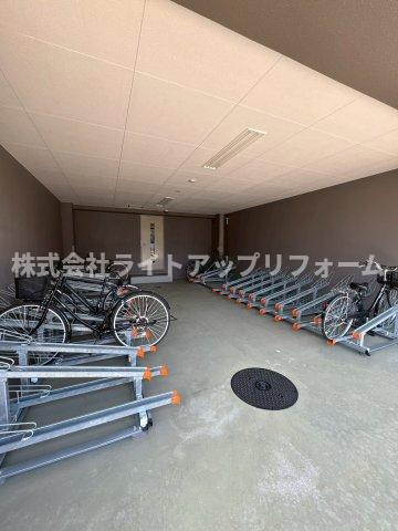 ファステート神戸サルビアの駐車場