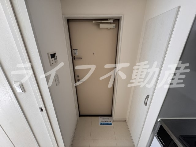  Attic宝持の玄関|落ち着いた玄関です