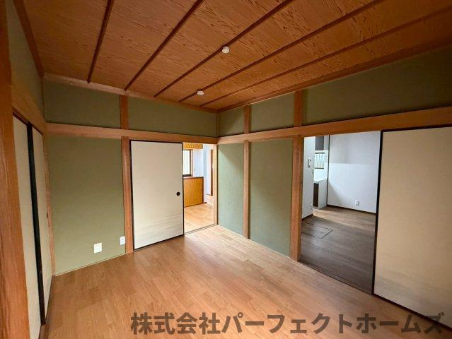 東中振1丁目戸建の洋室|個人の部屋や寝室として使える洋室です