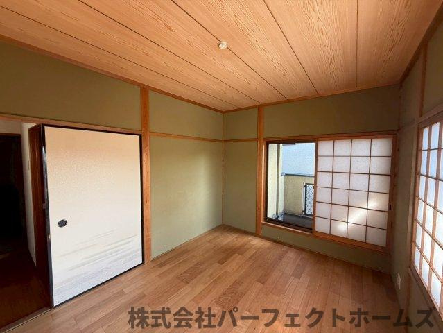 東中振1丁目戸建の洋室|使い勝手のいい洋室です