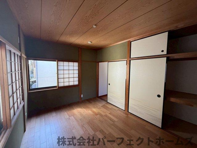 東中振1丁目戸建の洋室|使い勝手のいい洋室です