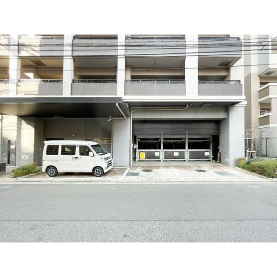 【駐車場】セイル江坂公園