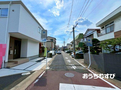 北区六が池町(全1棟)1号棟の前面道路含む現地写真
