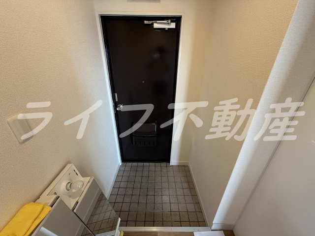 SAKURABASE東大阪の玄関|収納もある玄関です