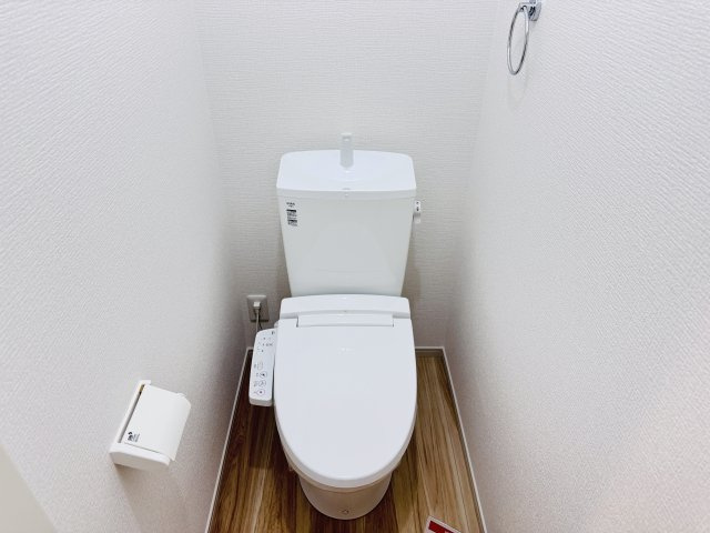 柏市大室新築戸建（大室７期）のトイレ|温水洗浄暖房便座つきトイレ