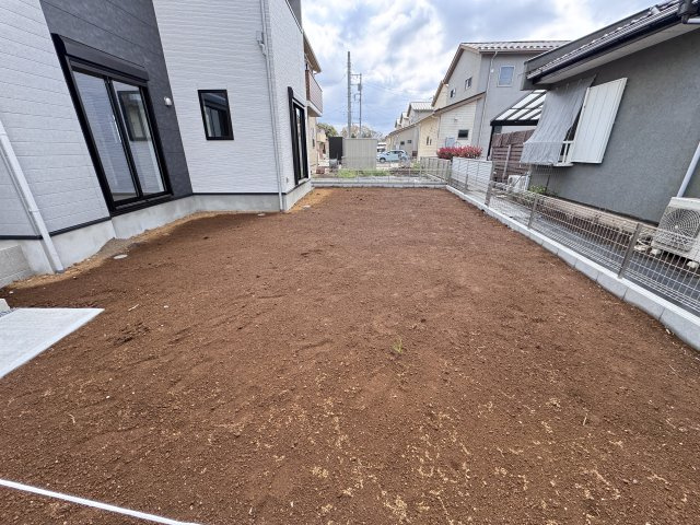 柏市大室新築戸建（大室７期）の庭|南側庭スペース