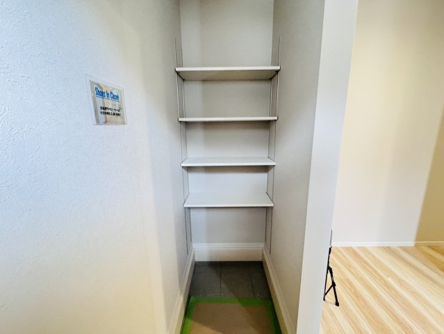 柏市大室新築戸建（大室７期）の玄関|玄関ホール横・シューズインクローク