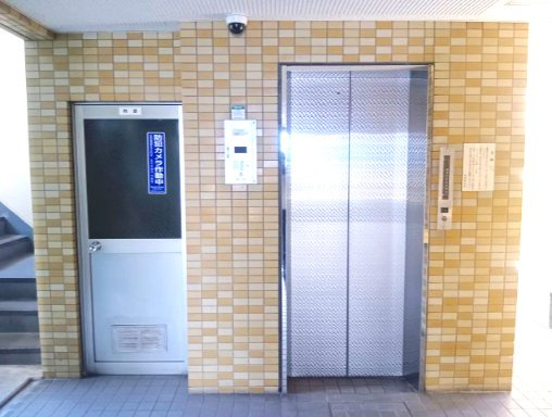 売中古マンション　ダイアパレスステーションサイド静岡2号館のその他共用部分|エレベーターがあります。重い物や大きな荷物があるときなど便利ですね！