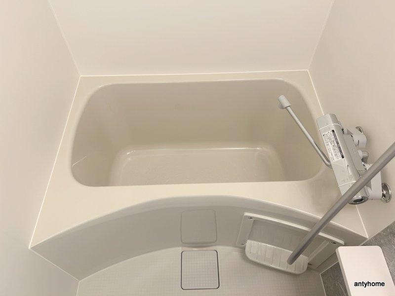 エスリード難波VALORE　仲介手数料無料の浴室