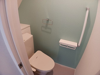 【トイレ】 | カルタム | 落ち着いた色調のトイレです