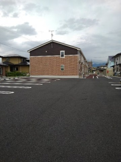 【駐車場】 | ラ・ショコラ　Ａ | 駐車場に車を止められます