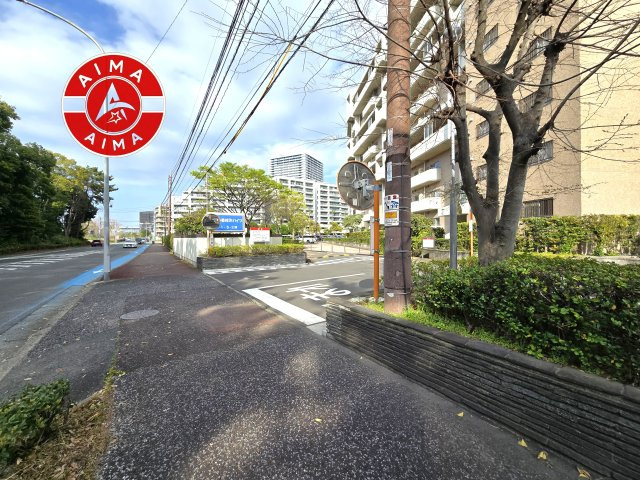 ライオンズマンション大名の現況写真|前面道路含む現地写真です。