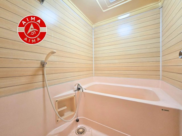ライオンズマンション大名|きれいなエントランス入口です。