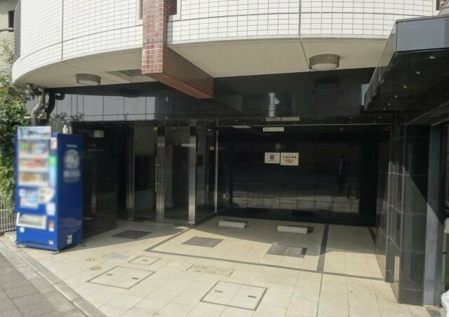 ＡＺＥＳＴ　西巣鴨のエントランス