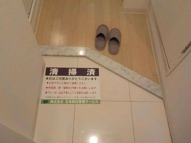 ＡＺＥＳＴ　西巣鴨の玄関