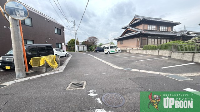 ダイナリッチ水野の駐車場