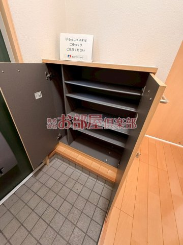 レシデンシア小森野　A棟の玄関|ゆったりとした玄関です