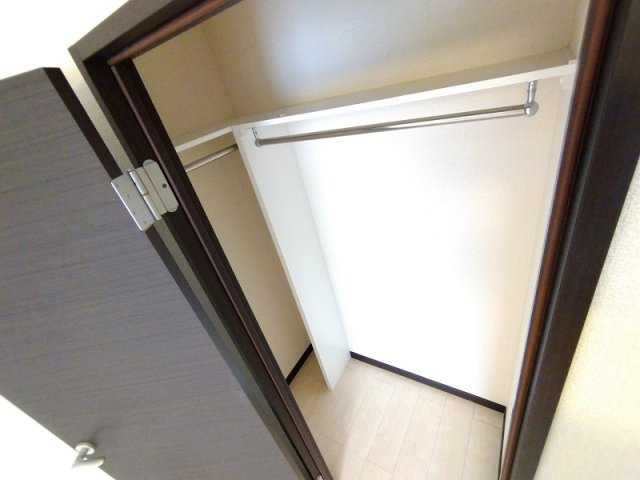 レオネクスト新城の内装|ウォークインクローゼット