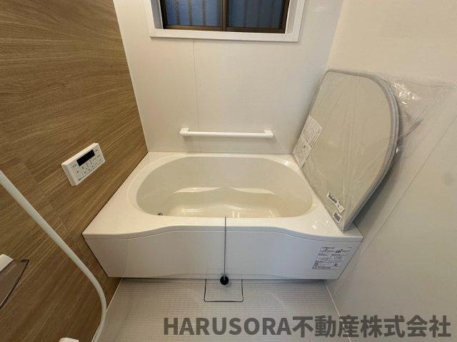 寝屋川市春日町　3階建の浴室