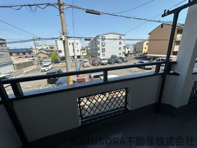 寝屋川市春日町　3階建のバルコニー