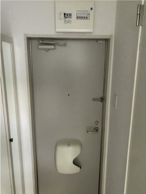 ル・プレジール方南町の玄関