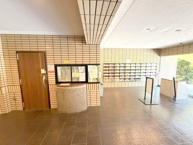 ラミアール福生のエントランス