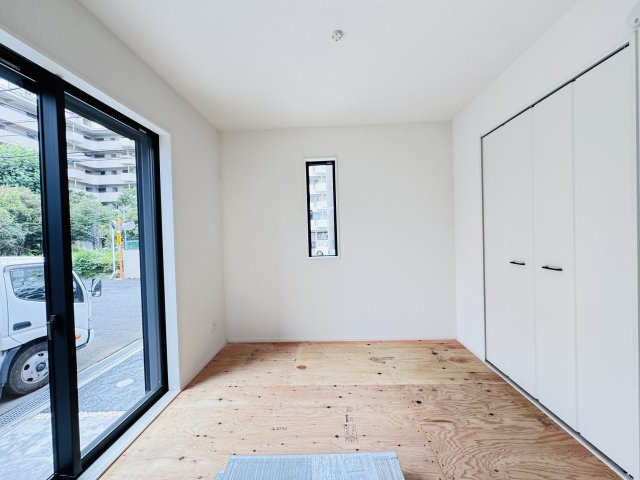 松戸市六高台４丁目新築戸建【六実小学校:2分】の和室|4.5帖和室