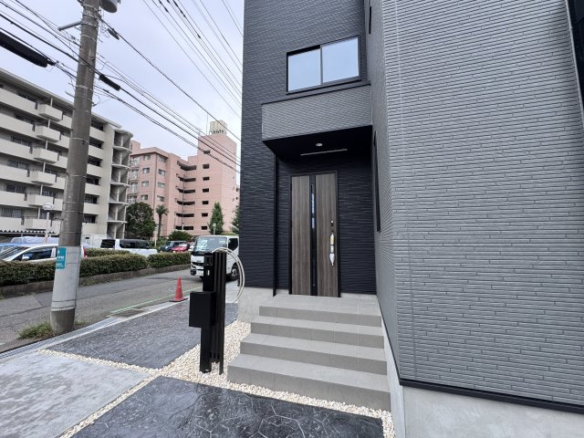 松戸市六高台４丁目新築戸建【六実小学校:2分】のエントランス|エントランス