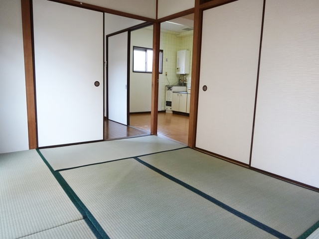 メゾン高木の和室|和室別アングルです。