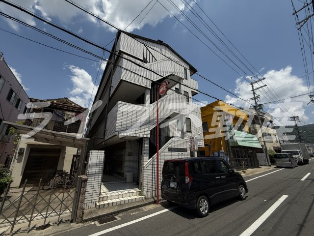 プレアール末広