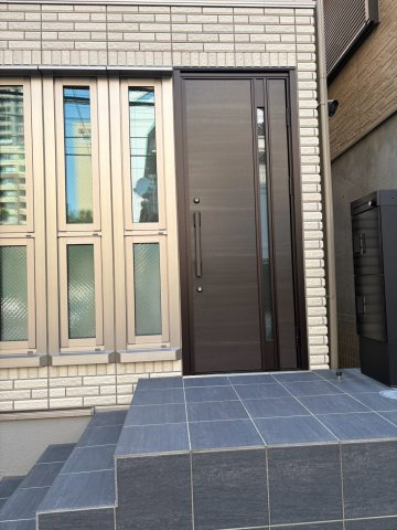 小石川2丁目貸家のエントランス