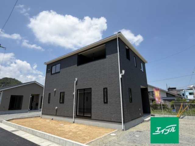 【外観】 | クレイドルガーデン玉野市長尾第9 (全3棟) | 並列4台駐車可能です！