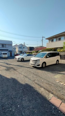 レガシィ調布Ⅱの駐車場