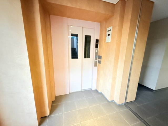 ベルメイト長居のロビー