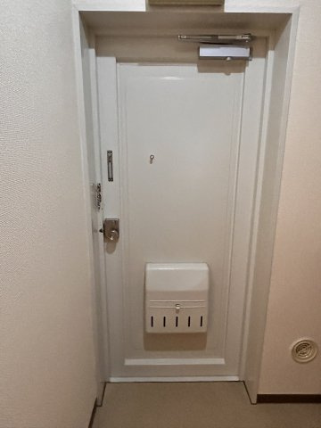 グリーンハイツ本郷の玄関