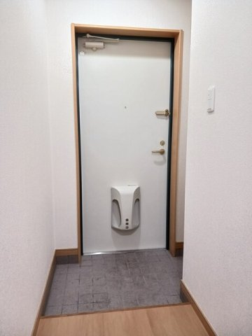 サンフォレスタ上道の玄関|明るい玄関です